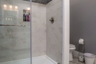 Building Photo - 1911 34th St