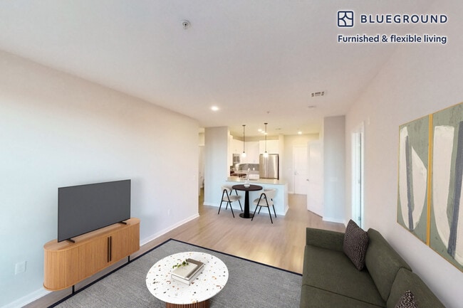 Foto del edificio - 333 Great River Rd