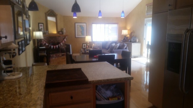Kitchen - 2110 Rockefeller Ln