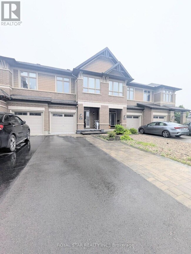 Photo du bâtiment - 421 Livery St