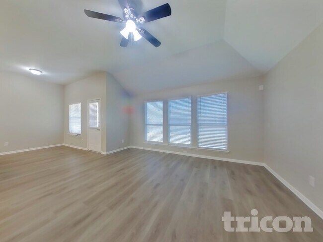 Foto del edificio - 1318 Auburn View Ln