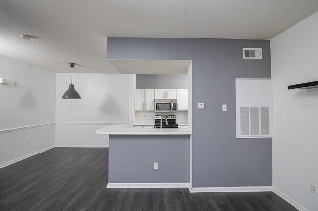 Building Photo - 2013 Tizewell Cir