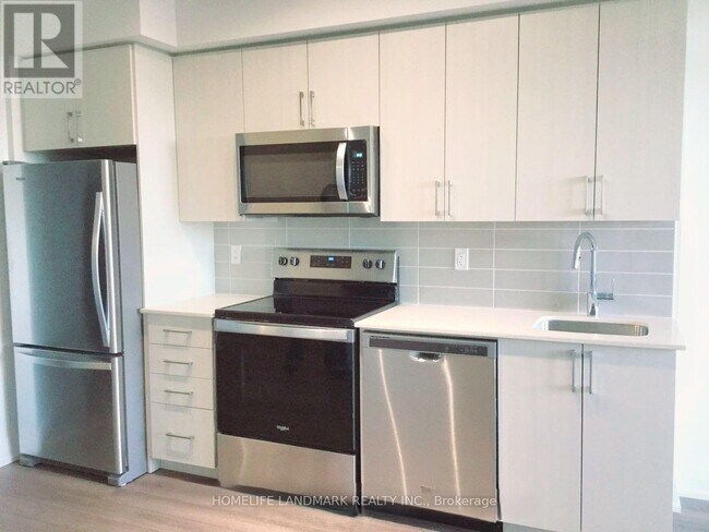 Building Photo - 3121 Sheppard Ave E