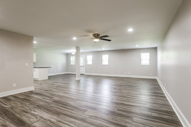 Foto del edificio - 8814 W Terrace Ave