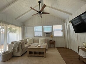 Building Photo - 184 Kupuna St