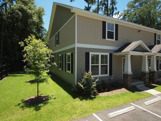 4 BD 4 BA Student Housing Townhomes - NOW ... - 4 BD 4 BA Student Housing Townhomes - NOW ...