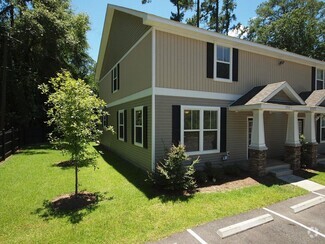 Building Photo - 1522 High Rd