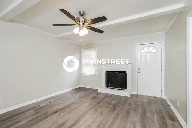 Foto del edificio - 3 Bedroom Pet-Friendly Home in GREENSBORO, NC with Main Street Renewal