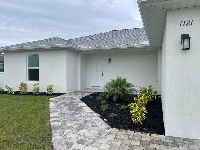 Foto del edificio - 1121 NW 13th Terrace
