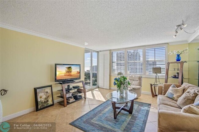 Building Photo - 3015 N Ocean Blvd