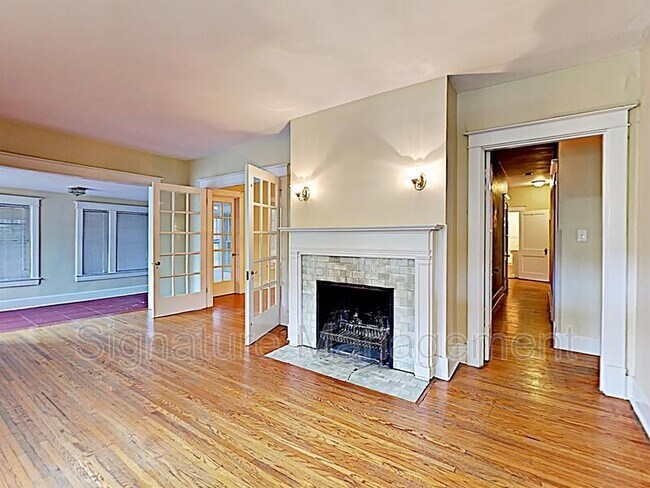 Foto del edificio - 2117 Eastern Pkwy