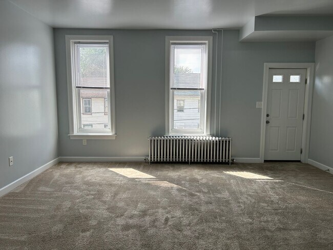 Foto del edificio - 643 S 9th St