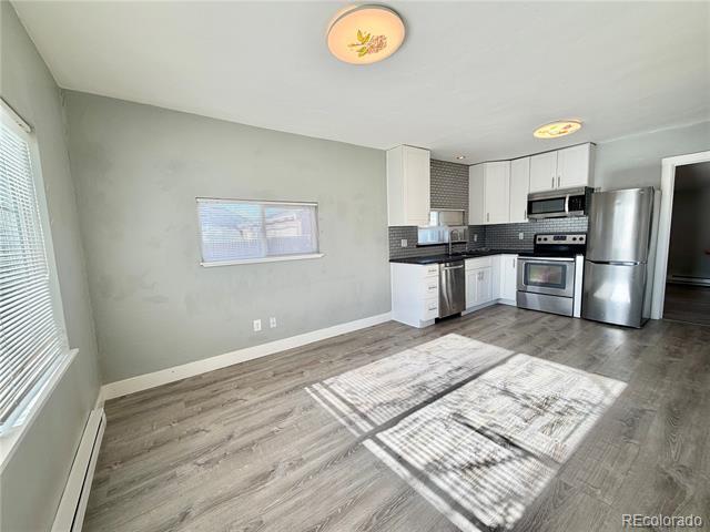 Foto del edificio - 225 W Nassau Ave