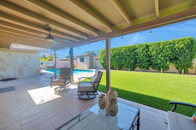 Building Photo - Amazing 3 Bed/2 Bath Home in Old Town Scottsdale