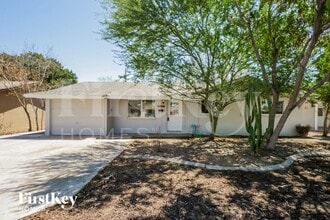 Building Photo - 1707 S Hardy Dr