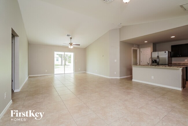 Building Photo - 2101 NW 10th Terrace