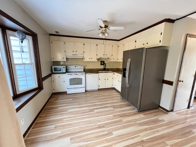 Building Photo - 11906 Lockett Ridge Pl