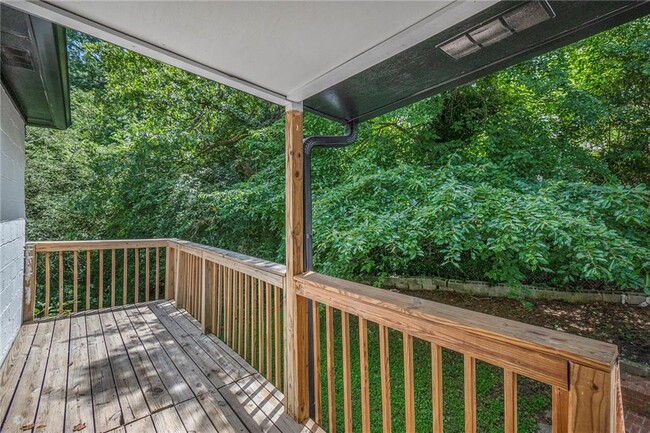 Foto del edificio - 2740 Baker Ridge Dr NW