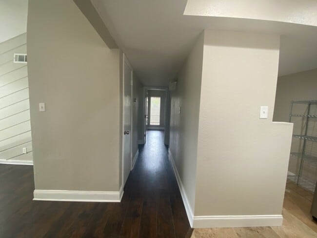 Foto del edificio - 4411 Teri Rd