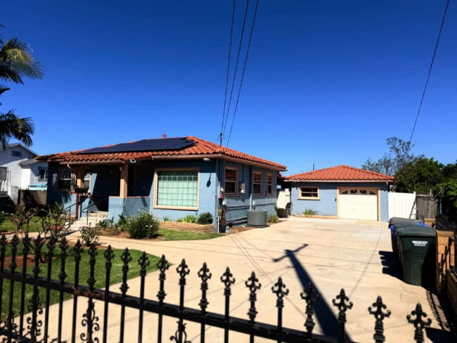 Building Photo - Beautifully Remodeled 4 Bed / 2.5 Bath Home for Rent – National City (ADA Friendly)