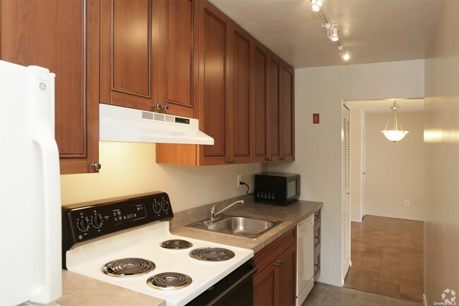 Building Photo - 417 Marine Ln
