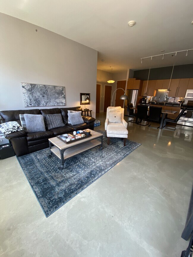 Foto del edificio - 735 Harrison Ave
