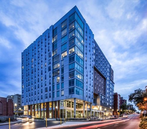 Foto del edificio - 532 E College Ave