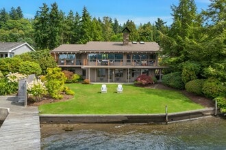 Building Photo - 4723 Lakehurst Ln SE