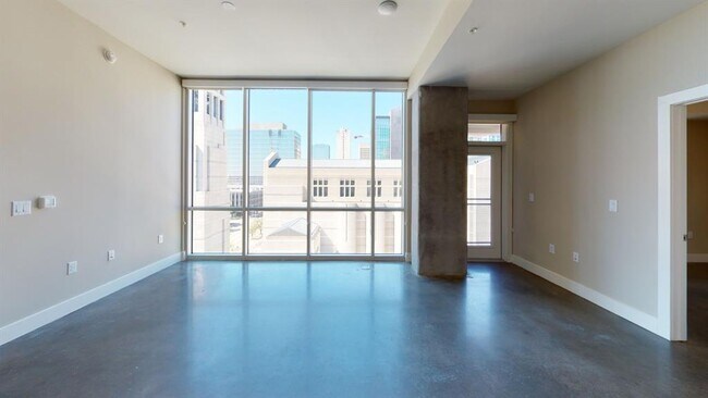 Building Photo - 1825 San Jacinto St