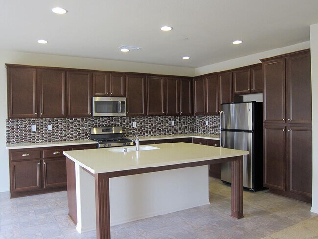 Building Photo - 41460 Stafford Ct