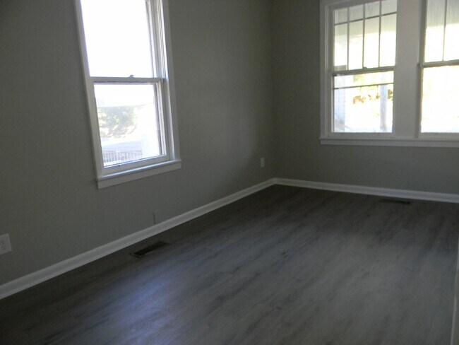 Foto del edificio - 308 Lexington St