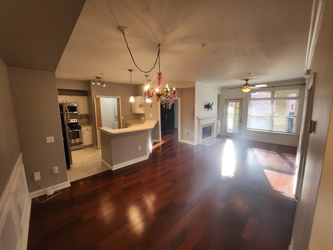 Building Photo - 955 Juniper St NE