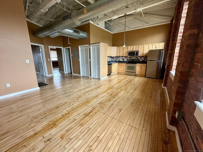 Foto del edificio - 325 Lafayette St