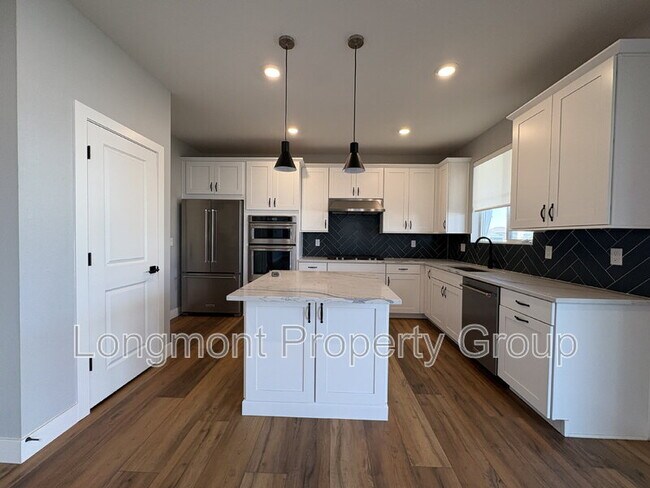 Building Photo - 12745 Park Creek Way
