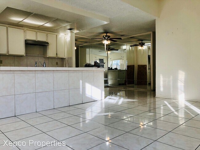 Building Photo - 33420 Shifting Sands Trail