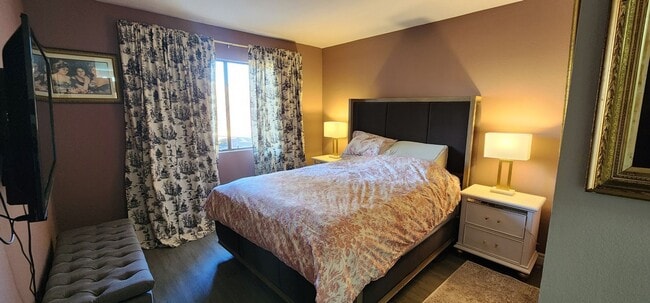 Building Photo - 2920 Briarwood Rd