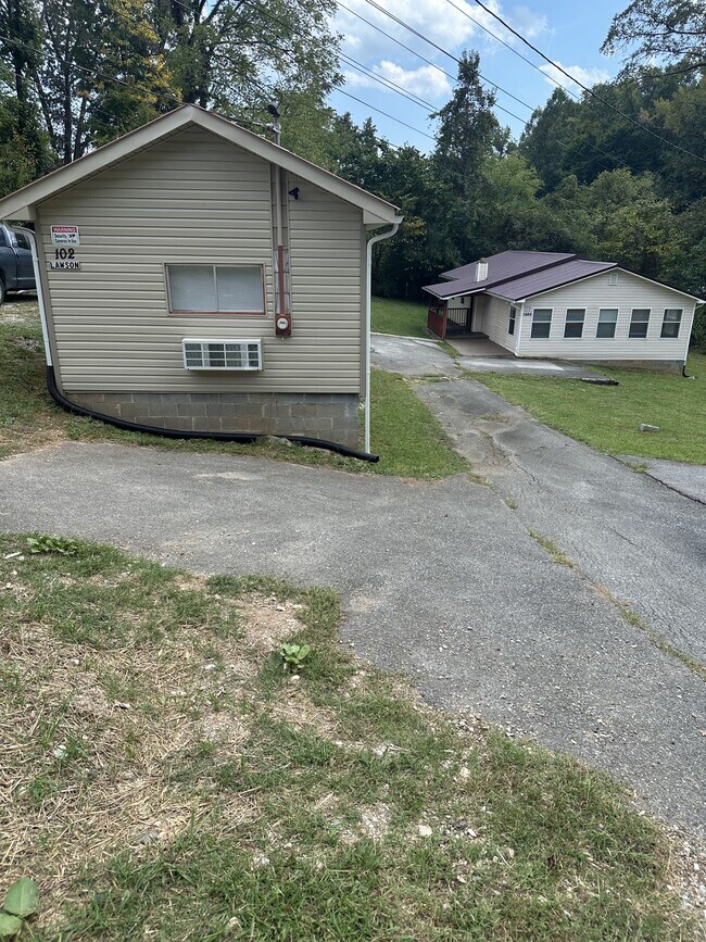 Foto del edificio - 102 Lawson Ln