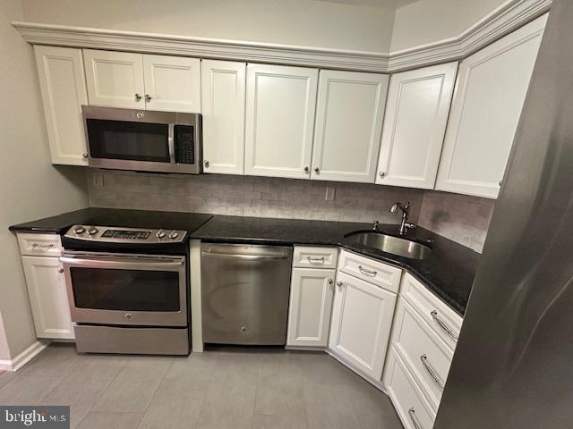 Foto del edificio - 1001 Roundhouse Ct