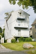 Building Photo - 30 Woodland Dr