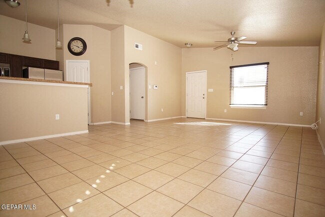 Foto del edificio - 14207 Otter Point Ct