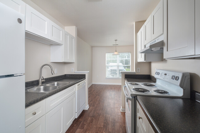 Kitchen/Living Room - Cardinal Pointe