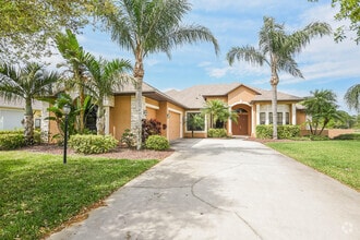 Building Photo - 4068 Gardenwood Cir