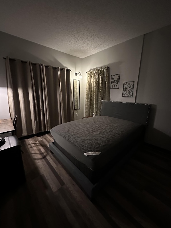 Primary Photo - 1806 Superior Ct