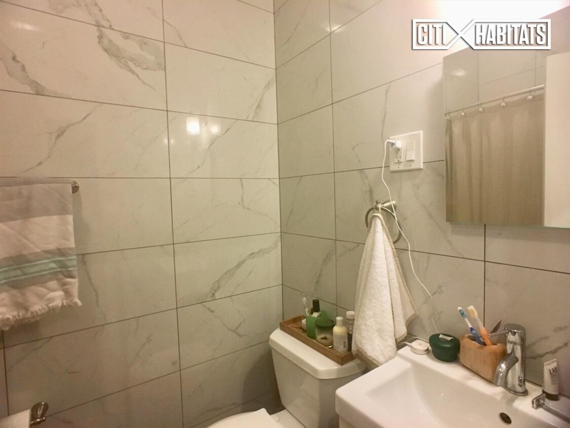 Foto del edificio - 89 Greenpoint Ave