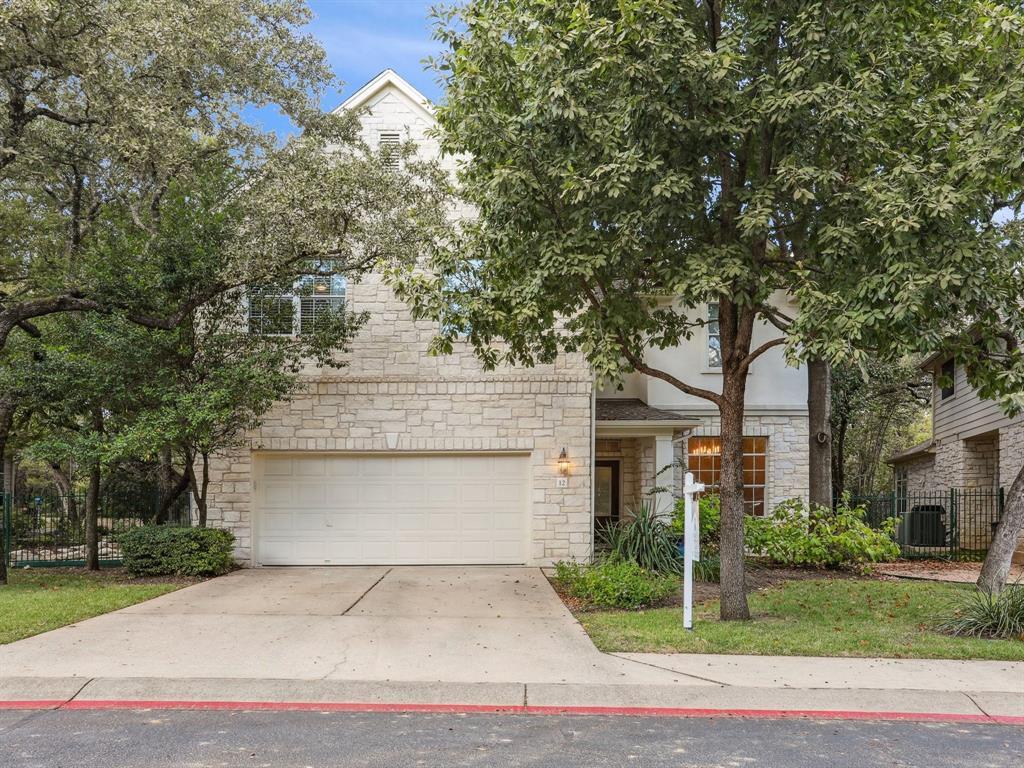Foto principal - 5000 Mission Oaks Blvd