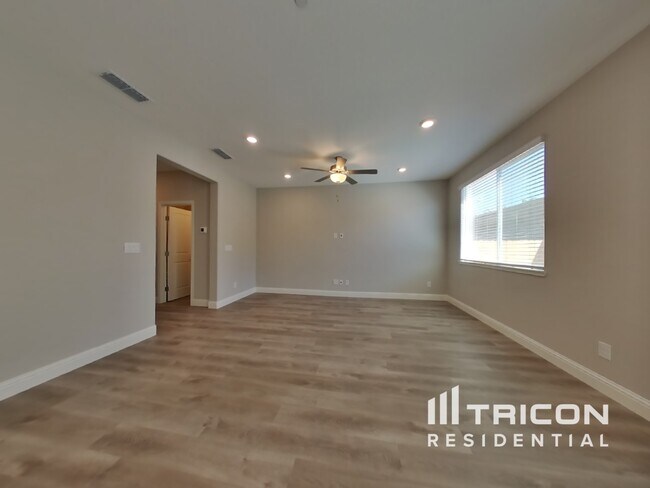 Building Photo - 2123 Comstock Lane Lincoln CA