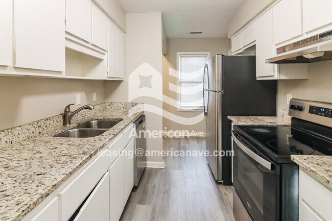 Foto del edificio - 5828 Cameo Ct