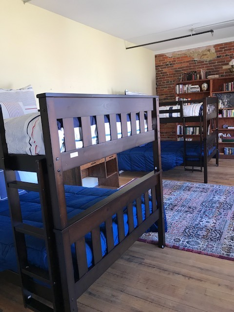 Bonus Room / Office - 811 W 2nd Ave