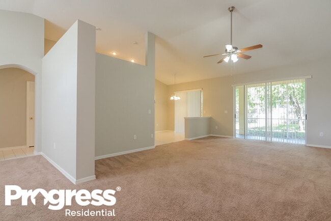 Foto del edificio - 28147 Brokenmead Path