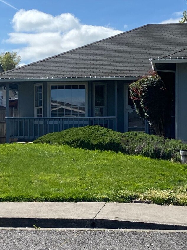 715 Aspen St, Medford, OR 97501 House Rental in Medford, OR